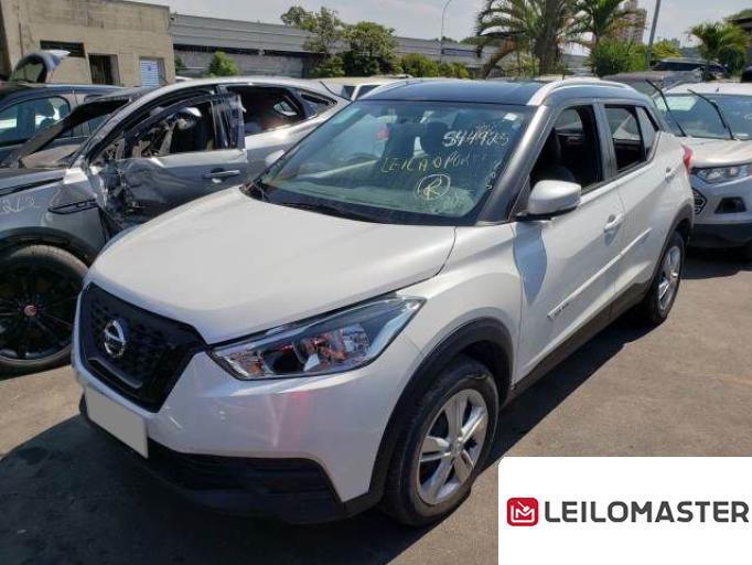 NISSAN KICKS 20/20