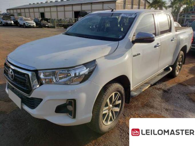 TOYOTA HILUX 20/20