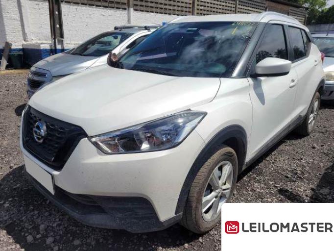 NISSAN KICKS 20/20