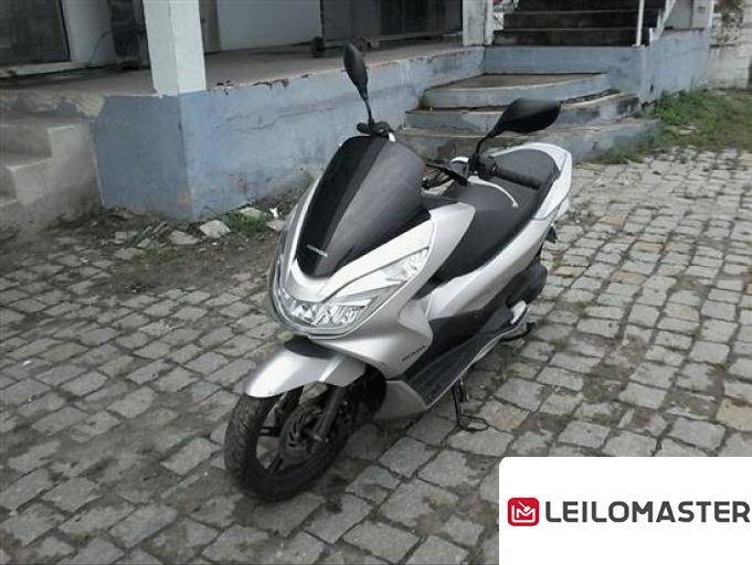 HONDA PCX 150 DLX 18/18